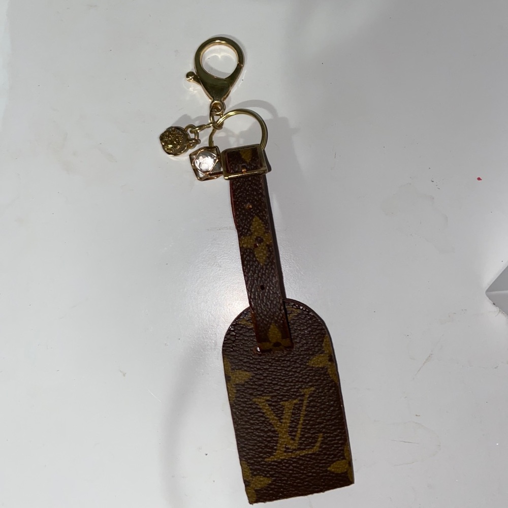 LV Luggage Tag